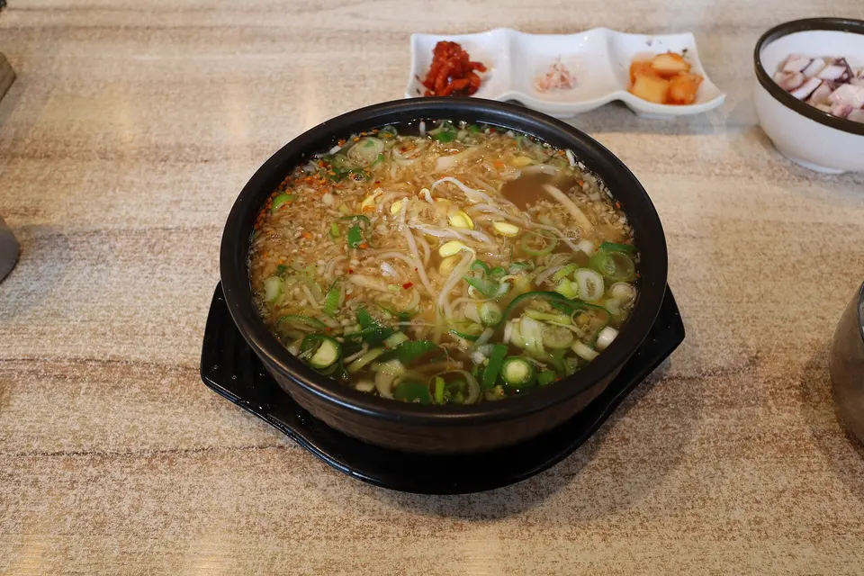 Bean Sprout Soup