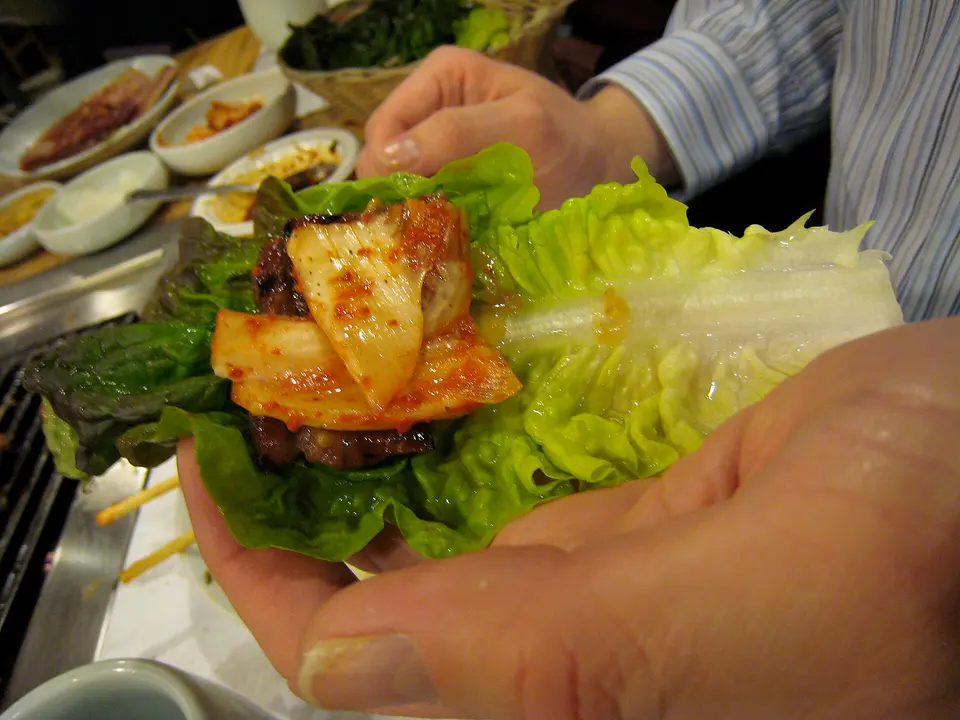 Stir-Fried Pork with Lettuce